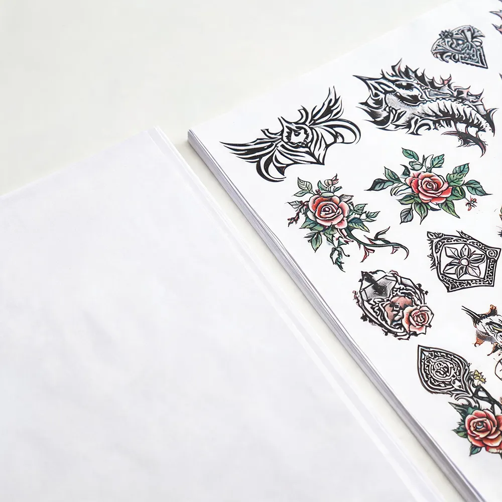 Carta adesiva per tatuaggi duratura