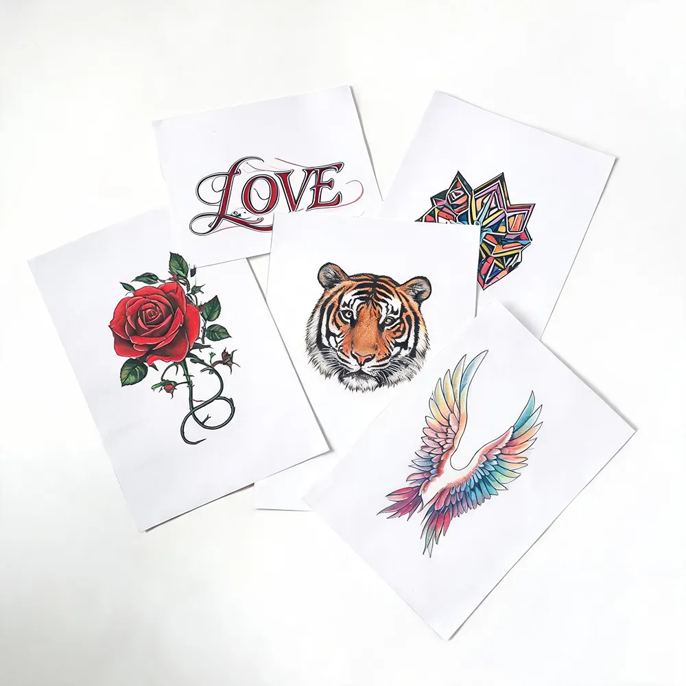 Carta bianca per tatuaggi
